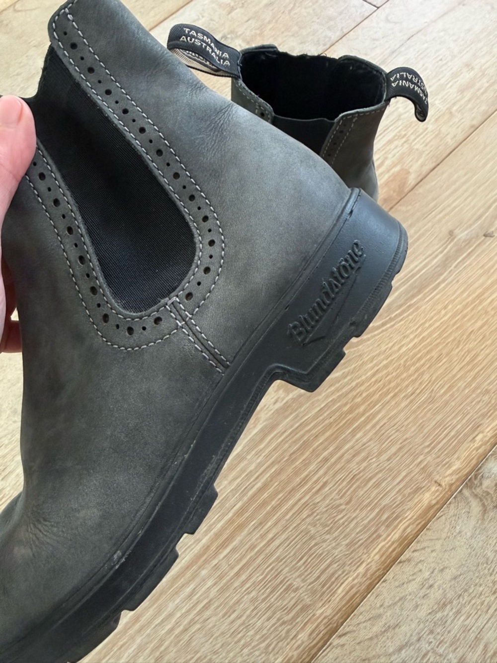Women's Blundstone Boots - Picture 2 of 4